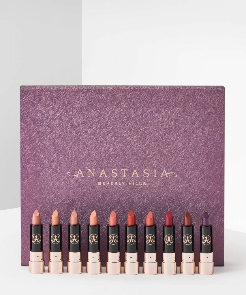 the best Christmas gifts for flight attendants